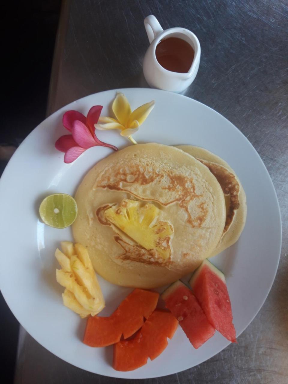 Trawangan Oasis Hotel Gili Trawangan Luaran gambar